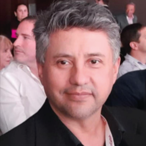 Dr. Iván Tello Santa Cruz